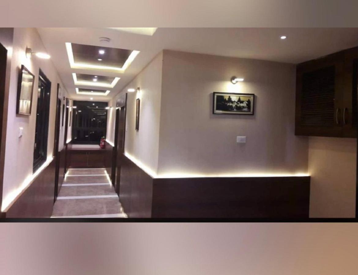 Hotel Babul Inn, Gondia Extérieur photo